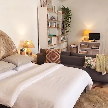 Maison A - 100m² Avec Piscine *